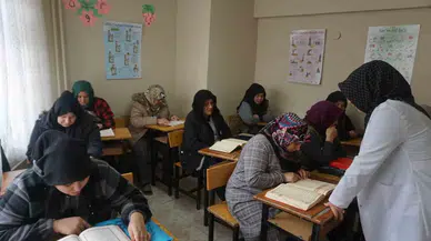 Edirneli Kursiyerler Şehitler İçin Hatim Okudu