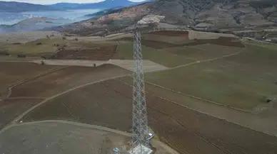 Ekmek Parası İçin Metrelerce Yükseğe Çıkıyorlar