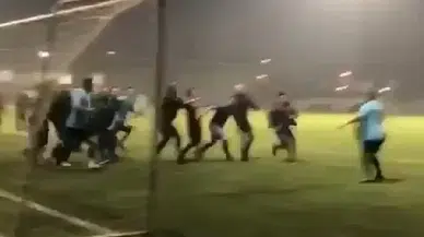 Futbol Turnuvası Boks Maçına Döndü...tekme ve Yumruklar Havada Bu türlü Uçuştu