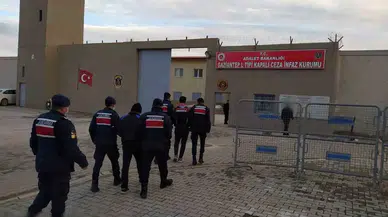 Gaziantep’te ’Kalkan’ Operasyonu: 47 Kaçak Göçmen Organizatörü Yakalandı