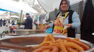 Halka Tatlısı Yapıp Satarak Aile Bütçesine Katkı Sağlıyor