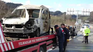 Hastane Yolunda Dehşeti Yaşadılar: Araç 10 Dakikada Küle Döndü