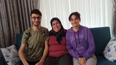İki Engelli Çocuğu Olan Anne, 27 Yıldır "Anne" Sözüne Hasret