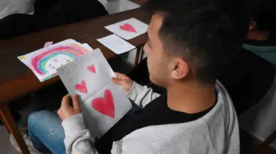 İkram Gönderen Ağabey ve Ablalarına Minik Kalemlerden His Dolu Mektuplar