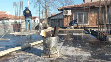 İnşaat Personellerinin Dondurucu Soğukla Güçlü Gayreti