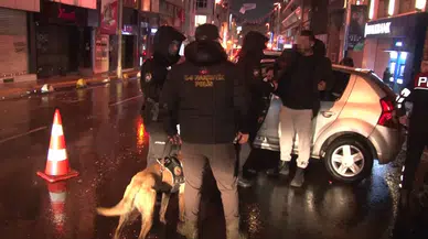 Kadıköy’de Yapılan Huzur Kontrolünde Üzerinde Uyuşturucu Husus Taşıyan Şahıs Yakalandı