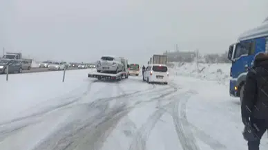 Kar Ankara-Kırıkkale Yolunda Ulaşımda Aksamalara Neden Oldu