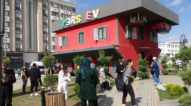 Karşıt Konutu 300 Bin Kişi Ziyaret Etti