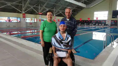 Kas Hastası Ege, Yüzerek Hayata Tutundu