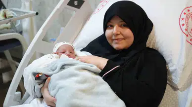 Kırıkkale’de 2023 Yılının Son Bebekleri Dünyaya Geldi: Biri Anne Kucağında, Oburu Kuvözde Yeni Yıla Girdi