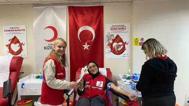 Kızılay Bayan Gönüllüleri’nden ‘Candan Bağlıyız’ Kampanyasına Dayanak