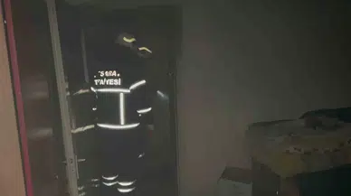 Komşularının Yardımıyla Oğlunu Yanmaktan Son Anda Kurtardı