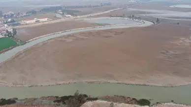 Kuvvetli Yağışların Tesirini Yitirmesiyle Göle Dönen Amik Ovası’nda Sular Çekilmeye Başladı