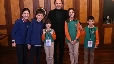 Lider Yazıcı’dan Osmangazi Ortaokulu’na Konferans Salonu Muştusu