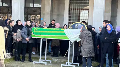 Lüks Rezidansın 10. Katından Düşerek Hayatını Kaybeden Genç Bayan Toprağa Verildi