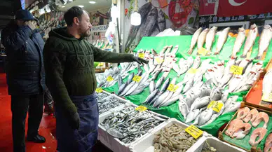 Marmara’da Başlayan Kar Yağışı ve Fırtına Balık Fiyatlarına Yükseliş Olarak Yansıdı