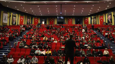 Meslek Günleri’nde Akademisyenler Öğrencilerle Buluştu