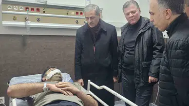 Otoyoldaki Feci Kazada Yaralanan Polis, Hastanede Ziyaret Edildi