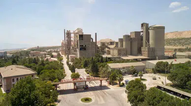 Oyak Çimento Fabrikaları ile Oyak Denizli Çimento Birleşti