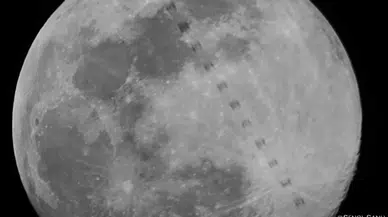 (Özel) Dondurucu Soğukta Saatlerce Bekledi, Gezeravcı’nın Dolunay Önünden Geçişini Fotoğrafladı