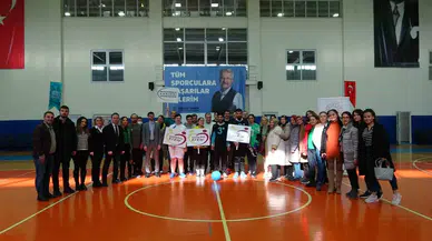 (Özel) Göz Bantlı Empati...görme Engelliler Görenlerle Kıran Kırana Maç Yaptı