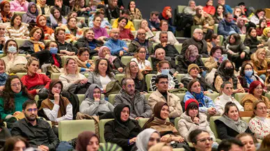 Psikiyatrist ve Müellif Dr. Gülseren Budayıcıoğlu Yalovalılarla Buluştu