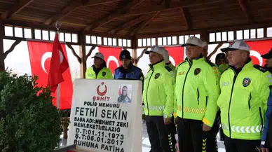 Şehit Polis Fethi Sekin Kabri Başında Anıldı