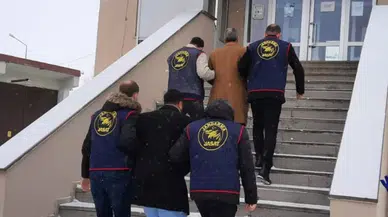 Taammüden Adam Öldürme Cürmünden Aranan 2 Şüpheliyi Jandarma Yakaladı