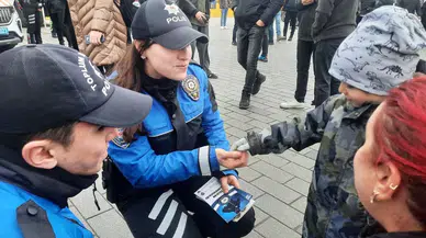 Taksim’deki Narkotır’da Gençlere Uyuşturucunun Ziyanları Anlatıldı