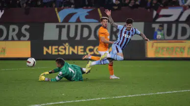 Trendyol Muhteşem Lig: Trabzonspor: 0 - Galatasaray: 1 (İlk Yarı)