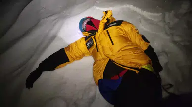 Ukraynalı Turist Ağrı Dağı’nda Vefattan Döndü
