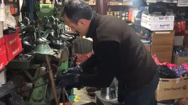 Yaklaşık Yarım Asırdır Baba Mesleğini Sürdürüyor