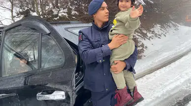Yalova’da Karda Mahsur Kalan 5 Kişilik Aile 19 Saat Sonra Kurtarıldı