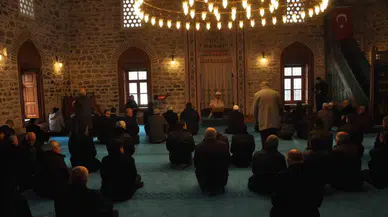 Yasal Sultan Süleyman’ın Yaptırdığı Mescitte 7 Yıl Sonra Birinci Namaz