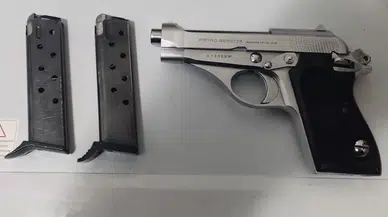Zanlıların Tespiti İçin Polis Kurye Kılığına Girdi