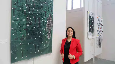 Zelzelenin Acısını İplik ve Kumaşlara Yansıttı