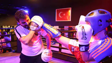 Zelzelenin Psikolojisini Boks Ringinde Atlatan Gençler, Şampiyonluk İçin Ter Döküyor