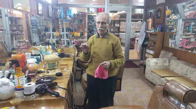 57 Yıldır Birebir Yerde Saça Ustalık Yapıyor