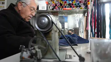 65 Yıldır Teknolojiye Direnerek Terzilik Mesleğini Yaşatıyor