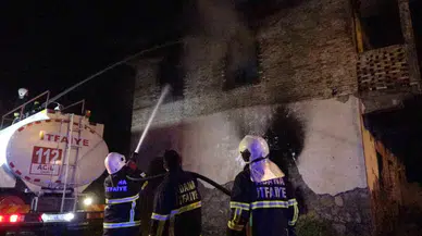Adana’da Konutta Çıkan Yangında Anne ve İki Çocuğu Hayatını Kaybetti