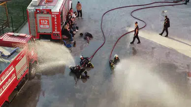 Afet Gönüllüsü Üniversiteliler Birinci Eğitimlerini Aldı