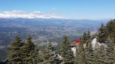 Aladağ’da Bahar Havası Tabiat Tutkunlarını Tepeye Taşıdı