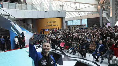 Alper Gezeravcı Uzay Seyahati Sonrası Birinci Gençlik Buluşmasını Konya Bilim Merkezi’nde Yaptı