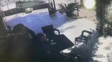 Antalya’da Zabıta Meslektaşını Sırtından Bıçaklayarak Öldürdü