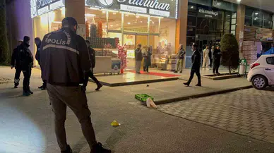 Avcılar’da İki Küme Ortasındaki Silahlı Hengame Kamerada: 1 Yaralı