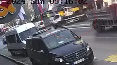 Beyoğlu’nda Facianın Eşiğinden Dönülen Vinç Kazasının Güvenlik Kamerası İmgeleri Ortaya Çıktı