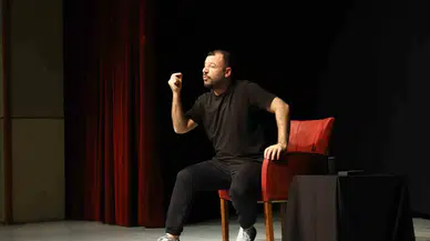 Bitlis’te Kürtçe Stand Up Gösterisi Yapıldı