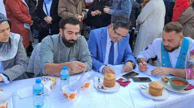 Bornova Hem 41 Çeşit Tarhanayı Şenlikte Buluşturdu