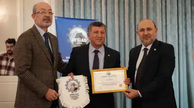 Bursa Afsiad’ın Birinci Üyeleri Rozetlerini Taktı