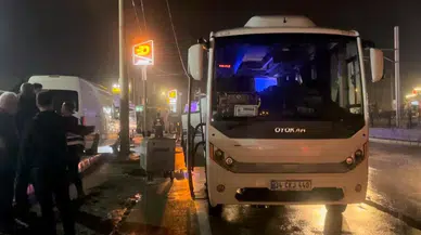 Bursa’da Tıp Otobüsü Aydınlatma Direğine Çarptı: 10 Yaralı